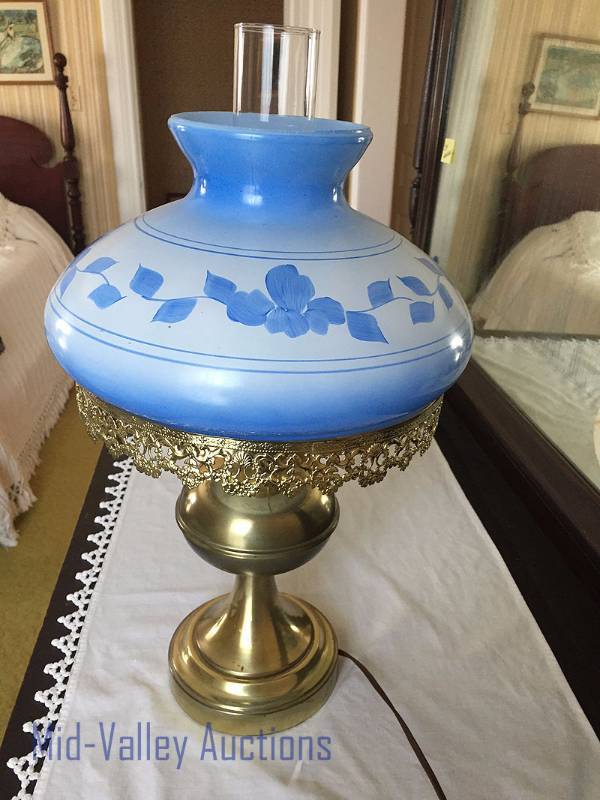 Blue dresser lamp