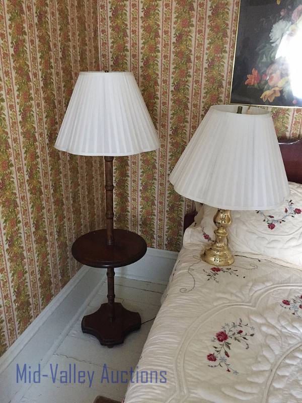 2 lamps
