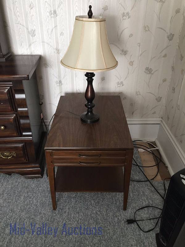 End table and lamp