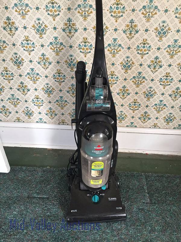 Bissell Vac | Mork Estate Auction 