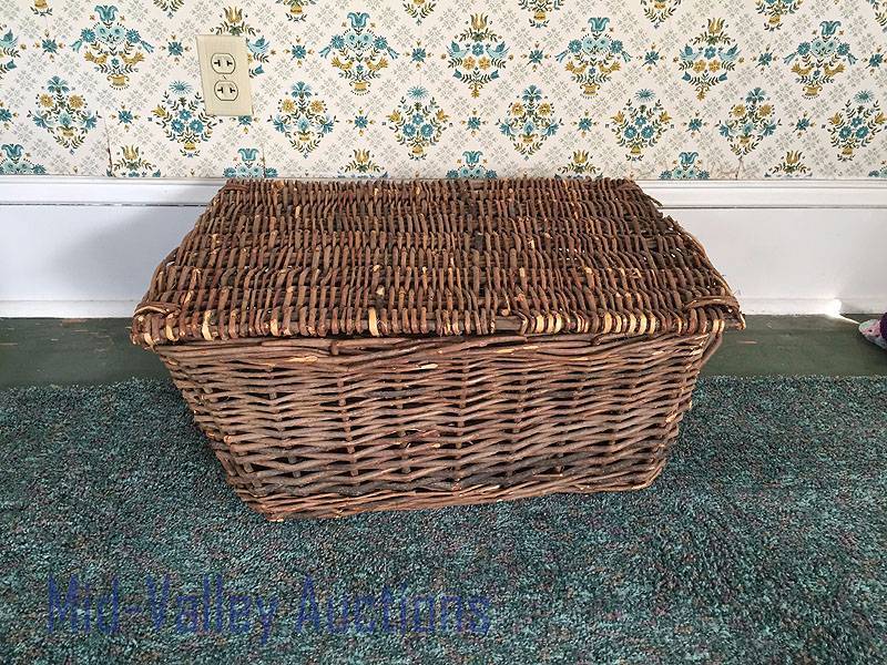 Hinged Wicker Basket