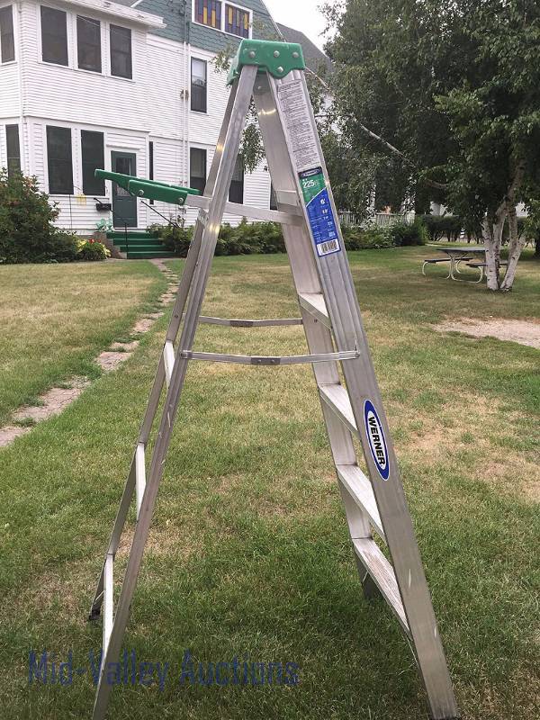 Step Ladder