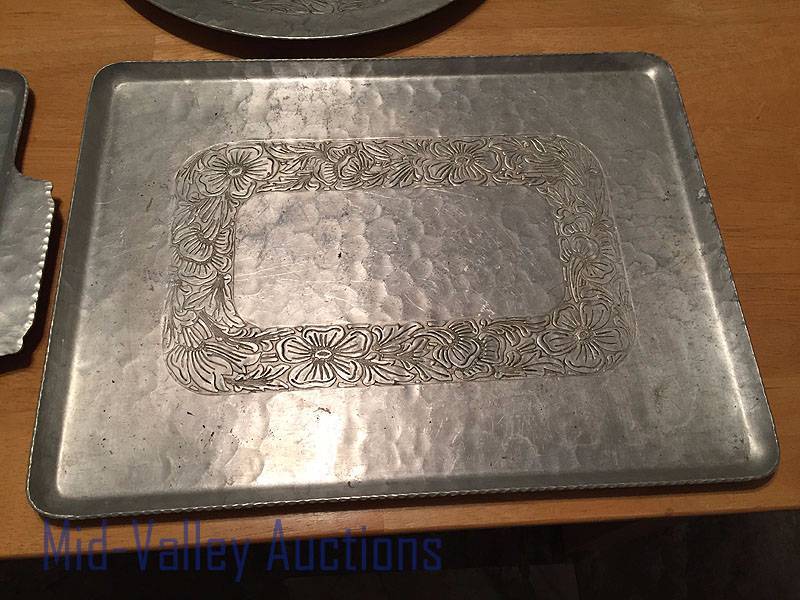 Serving trays