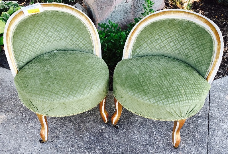 lot 32 image: PAIR OF ANTIQUE FRENCH BOUDOIR CHAIRS