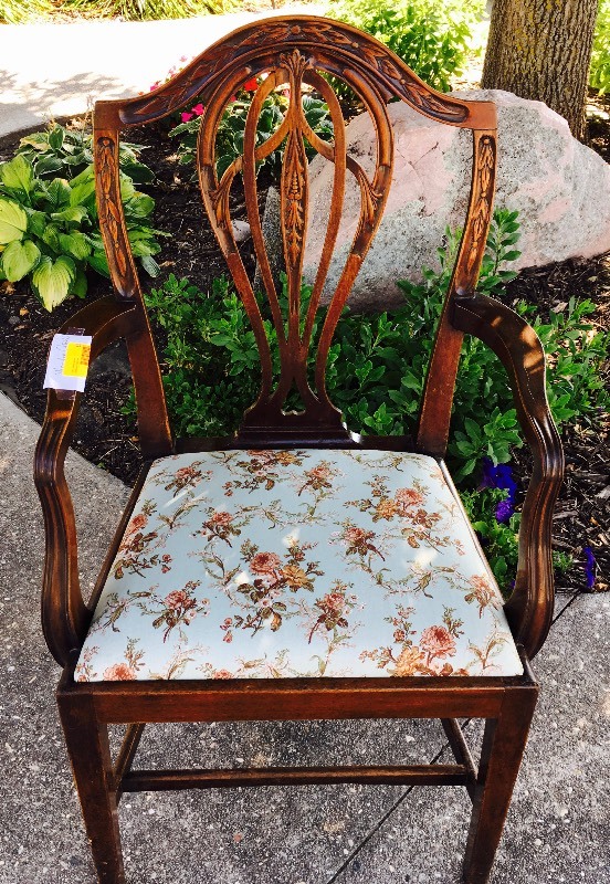 lot 31 image: WOODEN CHAIR WITH UPHOLSTERED SEAT