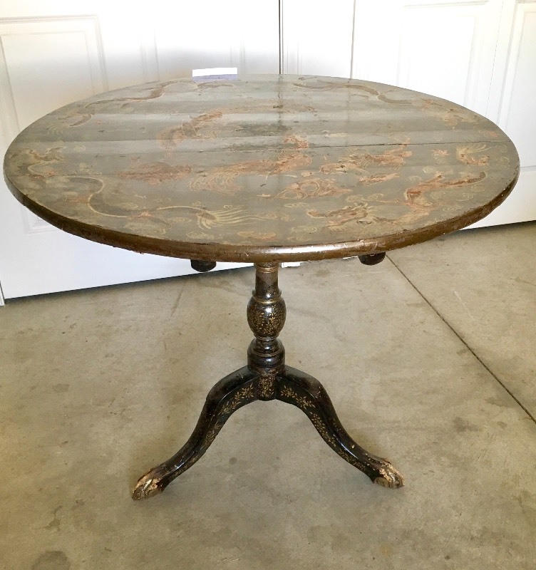 lot 12 image: ANTIQUE BLACK TILT TOP TABLE WITH BEAUTIFUL ORIENTAL DESIGNS