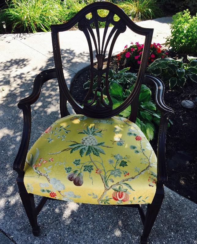 lot 25 image: VINTAGE WOODEN CHAIR WITH UPHOLSTERED SEAT