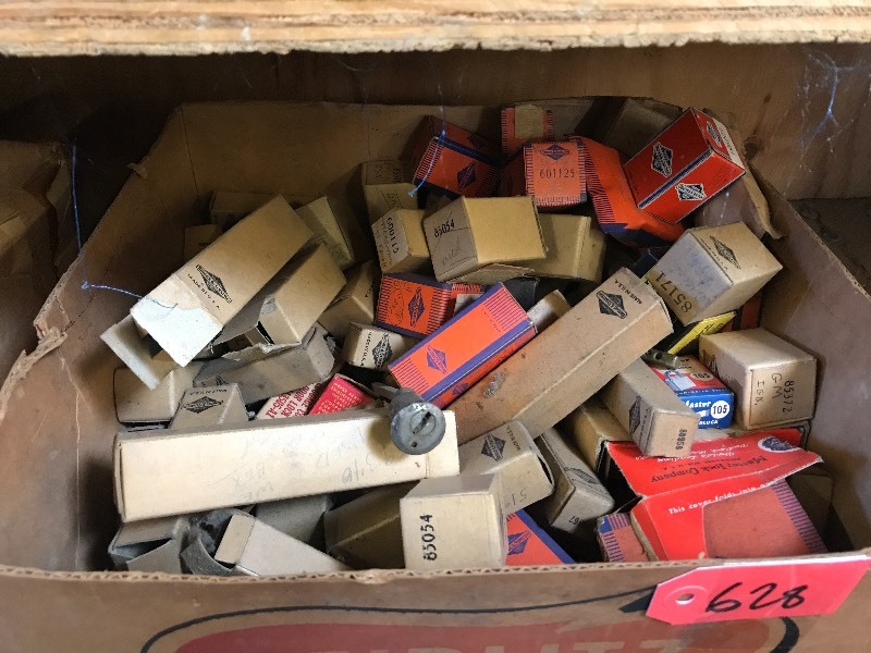 LOT OF LOCK HARDWARE
