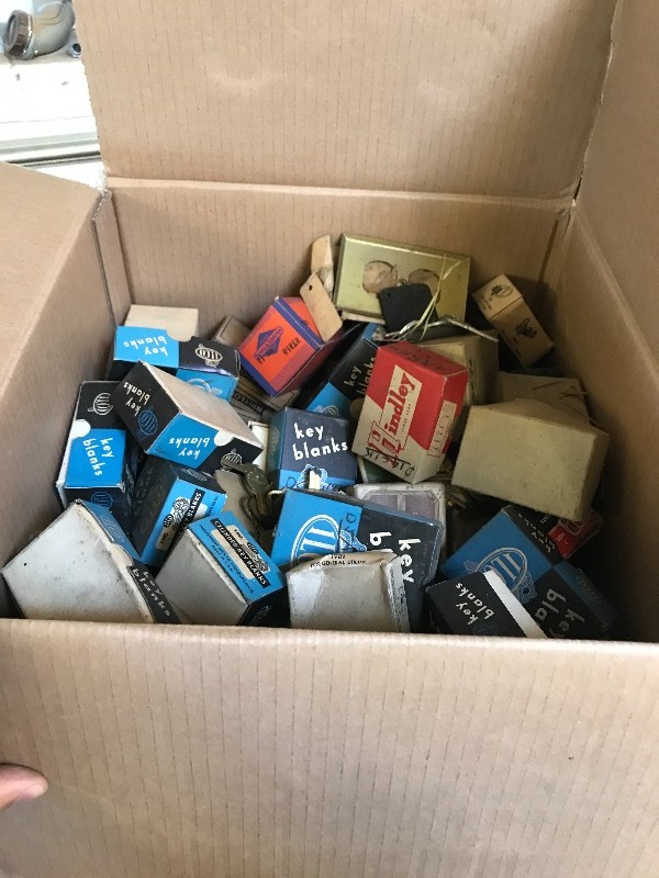 LOT OF KEY BLANKS