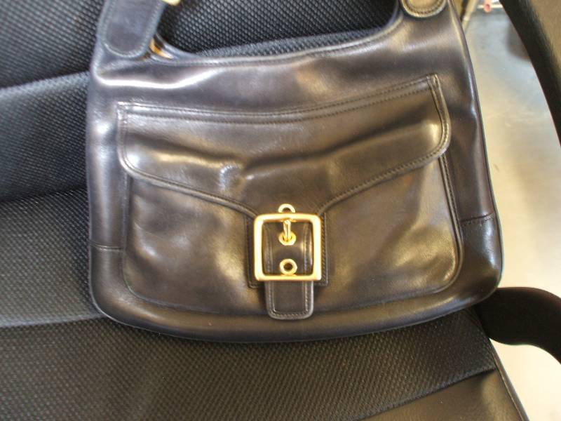 COACH HANDBAG