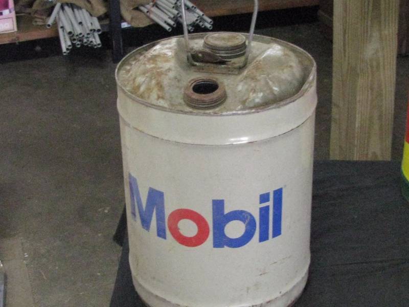 Mobil 5g Oil Can
