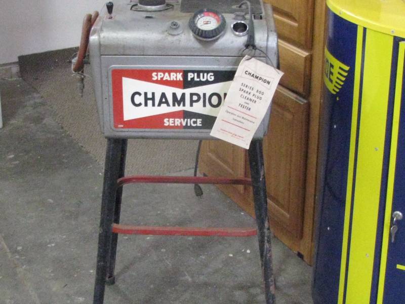 Champion Spark Plug Teater/Cleaner Antique & Collectible Consignment