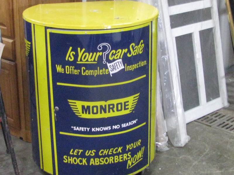 Monroe Shock Absorber Cabinet