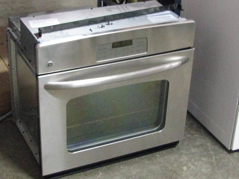 G.E. Slide In Oven