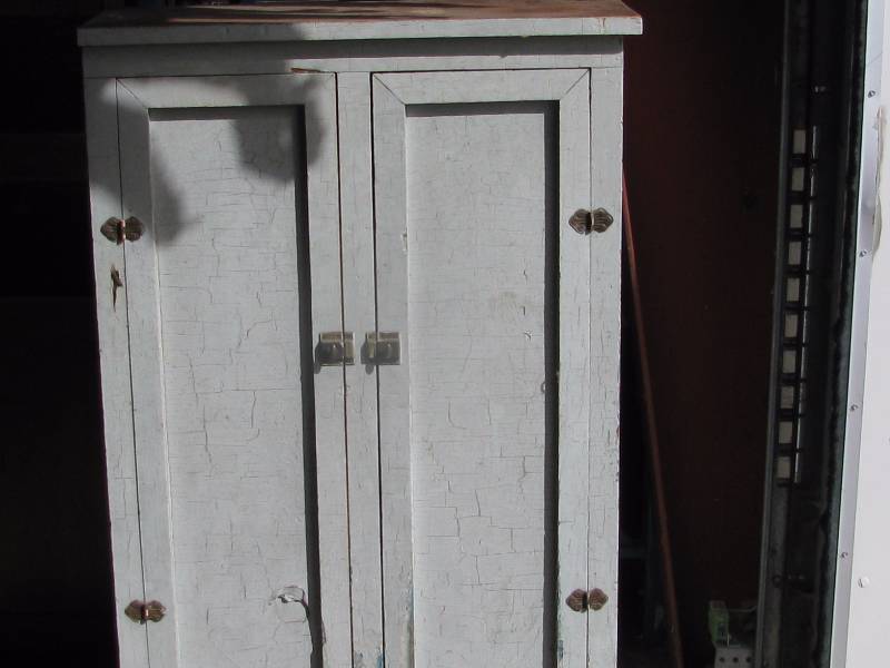 Wood Kitchen Cabinet