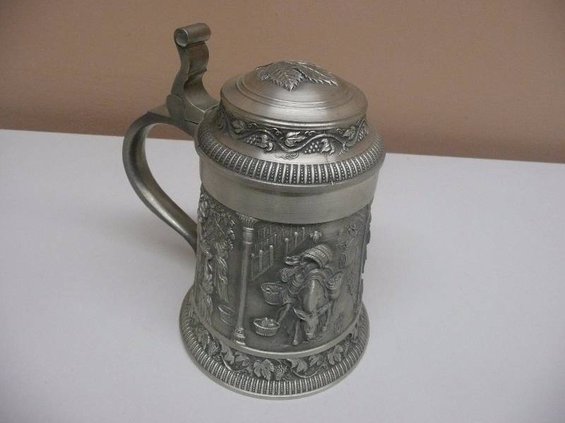 lot 32 image: SKS Zinn 95% Pewter Lidded German Beer Stein 3D Old World Scene Mug - Awesome Piece Must See Pictures