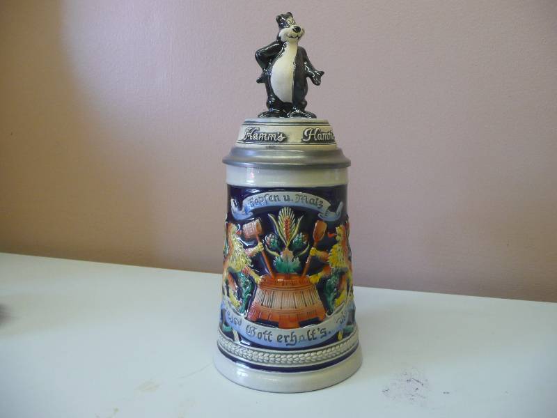 lot 38 image: HAMMS BEER - HAMMS BEAR GERZIT GERZ GERMAN LIDDED STEIN - IN GREAT CONDITION - SEE PICTURES