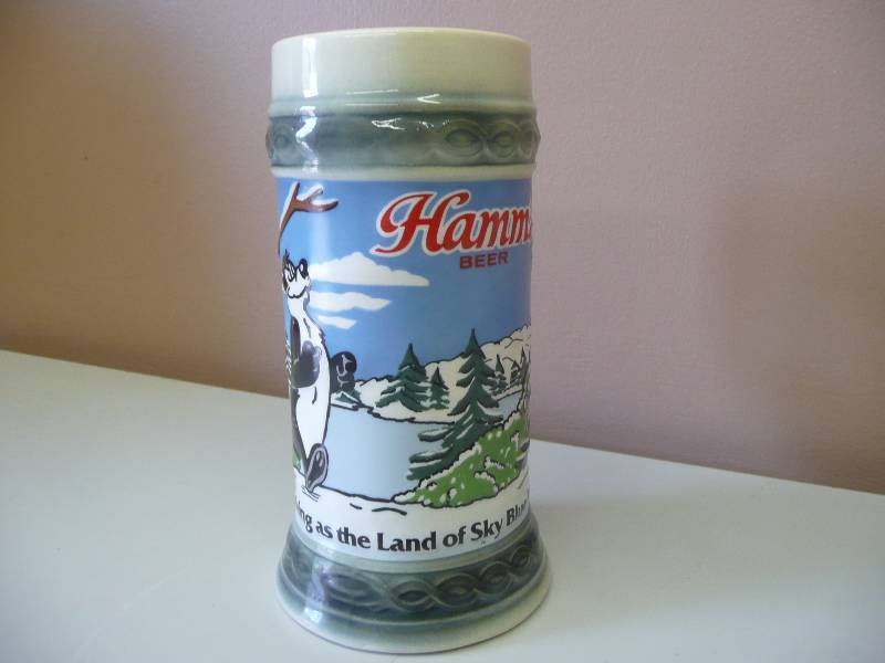 lot 39 image: HAMMS BEER LIMITED EDITION BEER STEIN - HAND CRAFTED WITH PRIDE IN THE U.S.A. - GREAT CONDITION SEE PICTURES