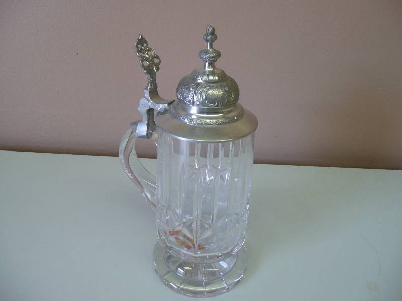 lot 57 image: LEAD CRYSTAL HAND CUT LIDDED STEIN - GREAT CONDITION SEE PICTURES