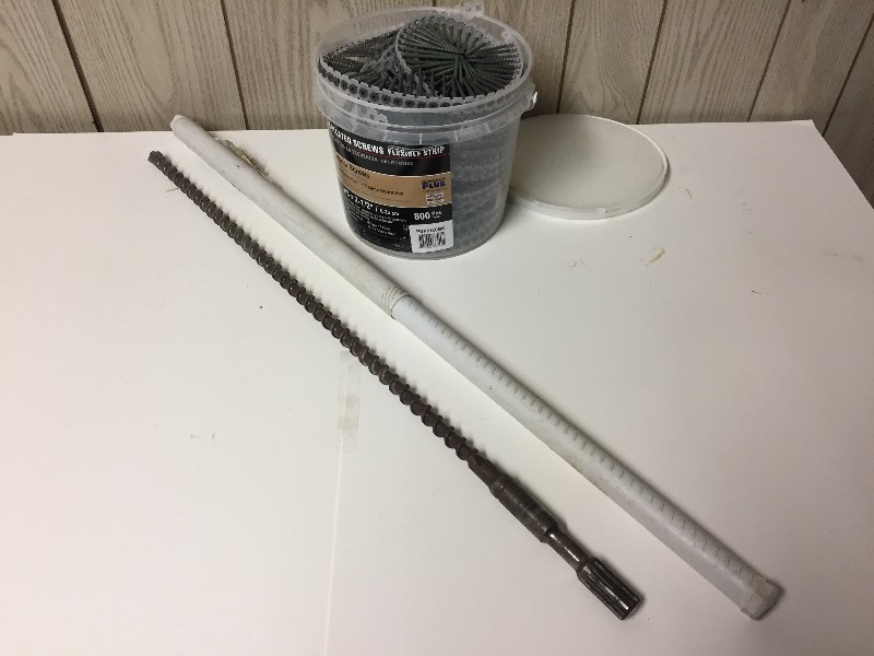 lot 20 image: Collated Screws Flexible Strip & Bosch Rotary Hammer Bit