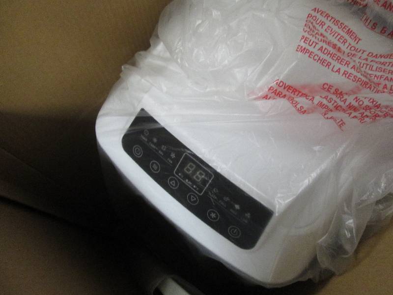 lot 12 image: 8,000 BTU Portable AC and Dehumidi...