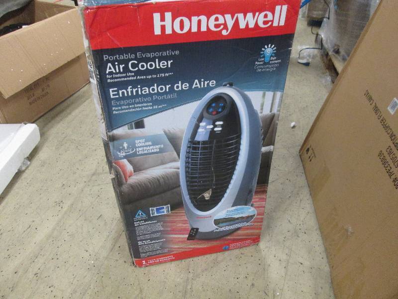 lot 21 image: Honeywell CS10XE 300 CFM Indoor Eva...