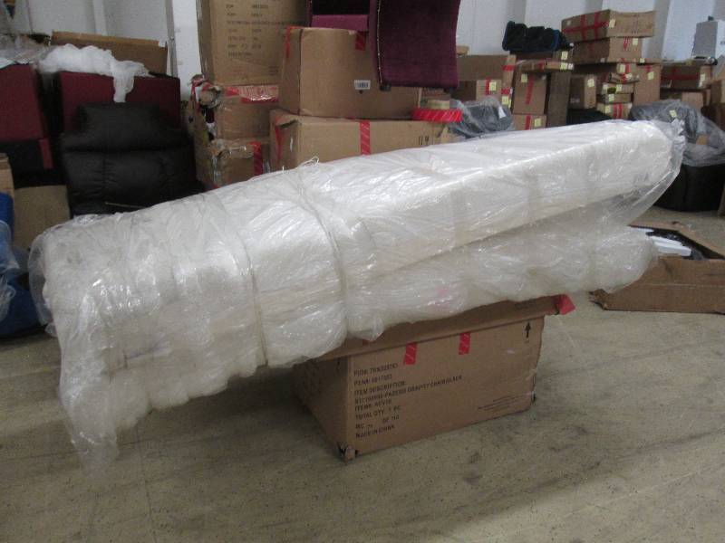 lot 144 image: Memory Foam Ventilated 8 Inch Mattr...
