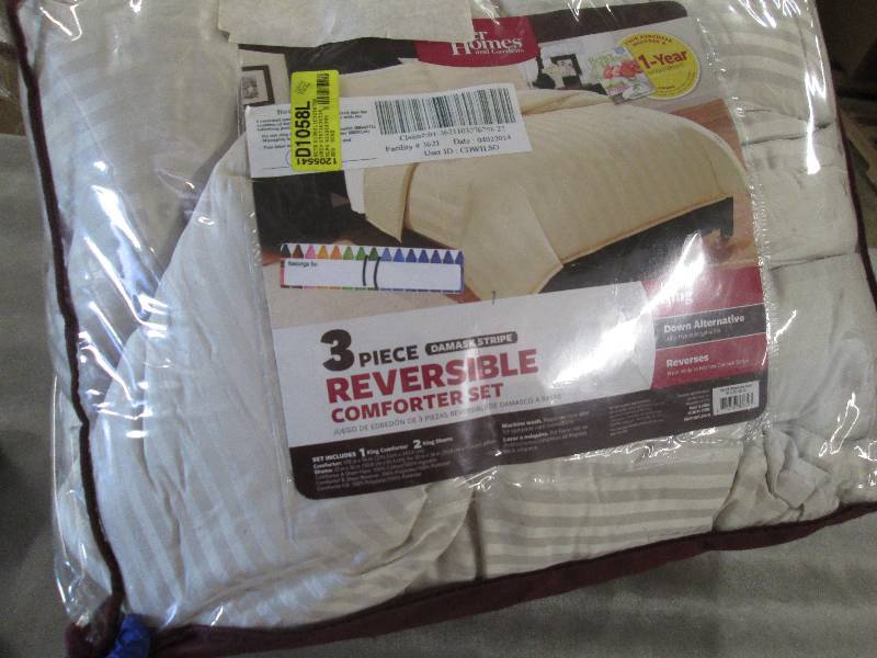 lot 57 image: 3 Piece King Damask Striped Comfort...