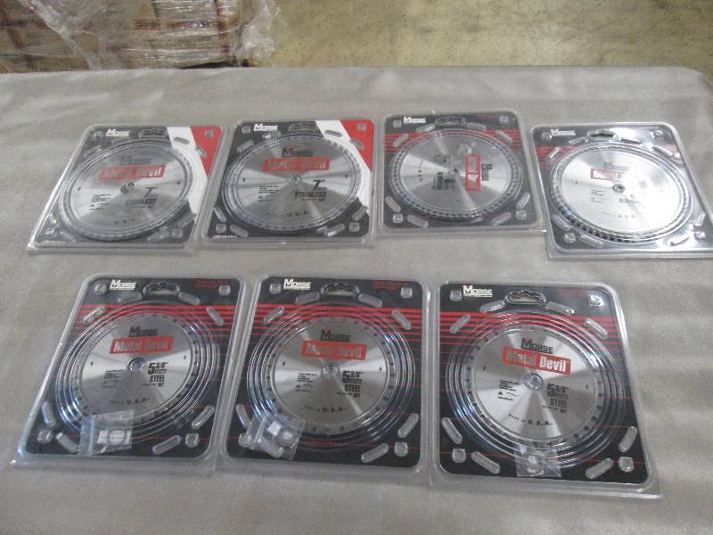 lot 62 image: Lot of 8 Assorted Morse Steel Saw B...