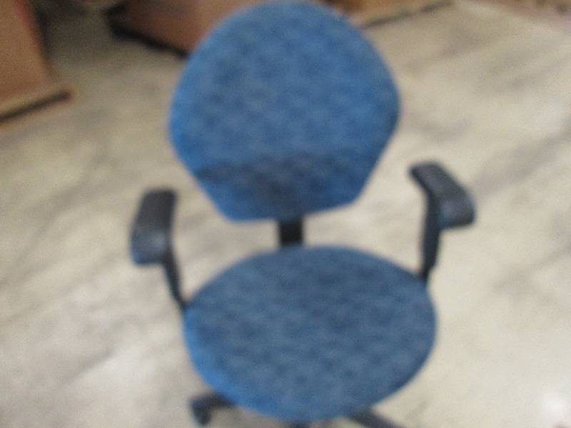 lot 70 image: Adjustable Blue Office Chair...