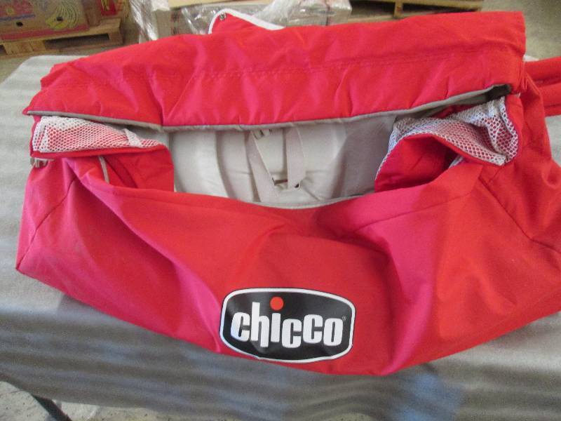 lot 89 image: Chicco Portable Infant Rocker Seat...