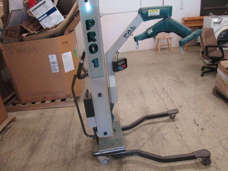 lot 95 image: Professional Assistance Lift...