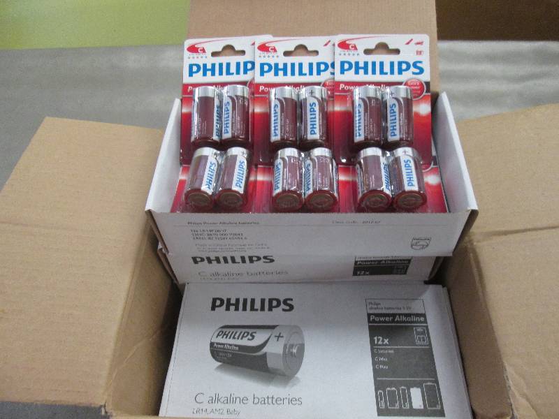 lot 128 image: Case of 48 2-pks Philips C Alkaline...