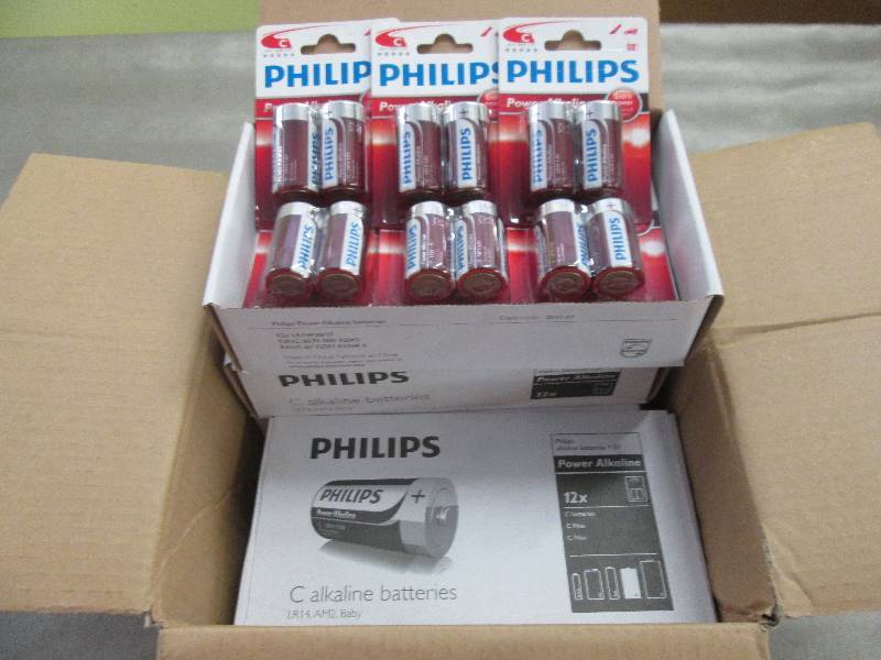 lot 130 image: Case of 48 2-pks Philips C Alkaline...
