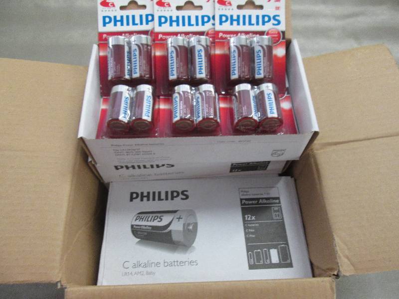 lot 133 image: Case of 48 2-pks Philips C Alkaline...