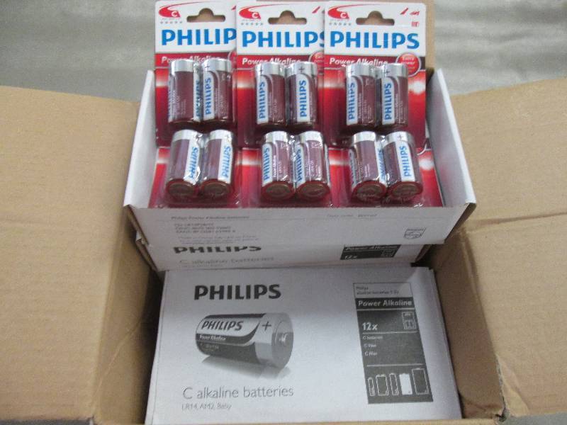 lot 134 image: Case of 48 2-pks Philips C Alkaline...