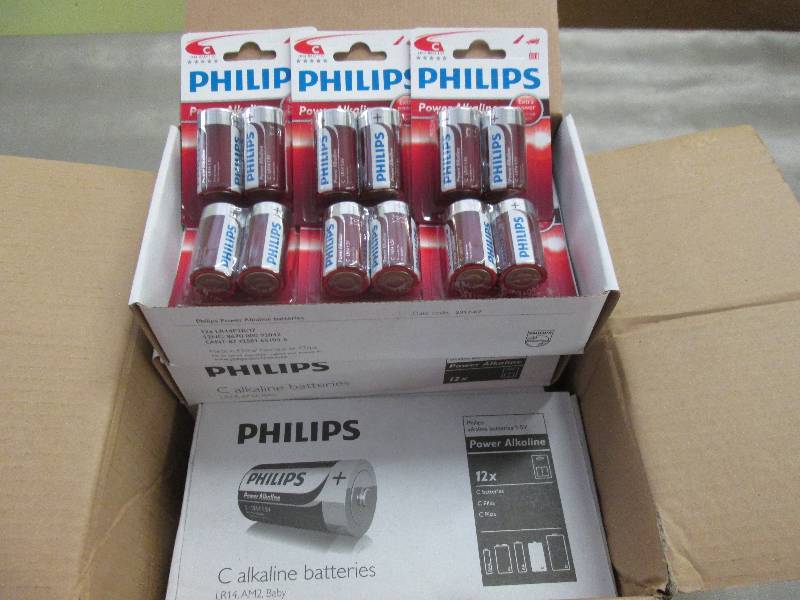 lot 139 image: Case of 48 2-pks Philips C Alkaline...