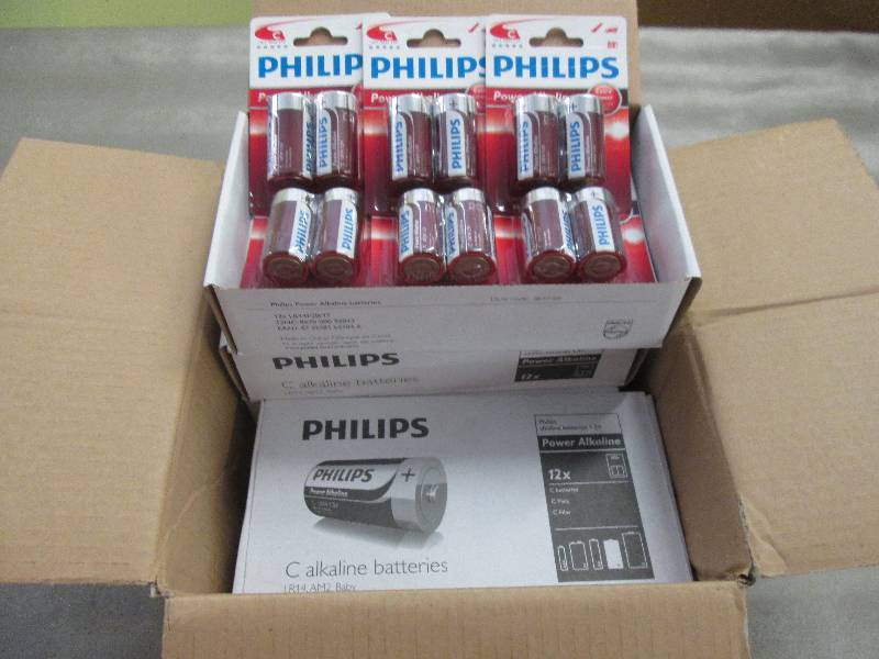 lot 154 image: Case of 48 2-pks Philips C Alkaline...