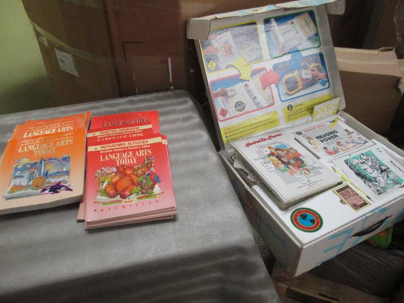 lot 168 image: Hooked on Phonics Set, Language Ar...