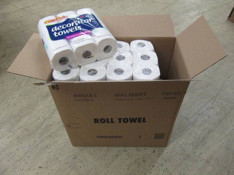 lot 238 image: 1 Case of Decorator Paper Towels 10...
