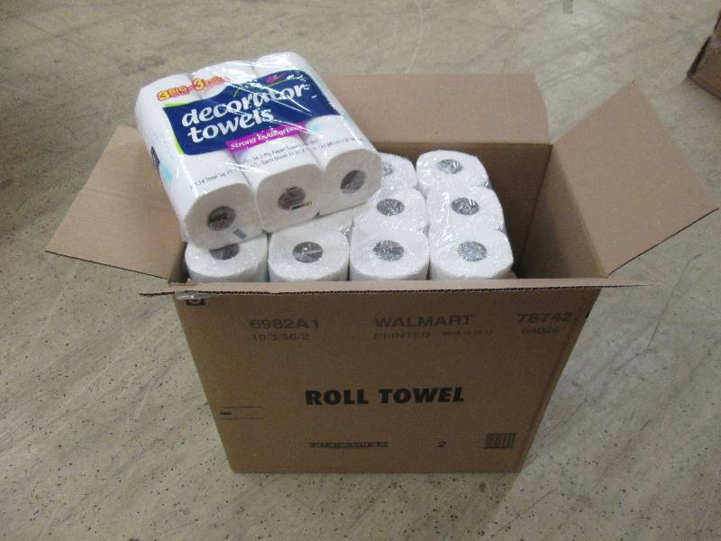lot 239 image: 1 Case of Decorator Paper Towels 10...
