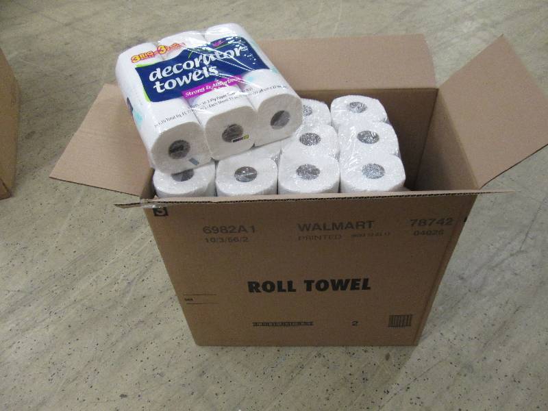 lot 242 image: 1 Case of Decorator Paper Towels 10...