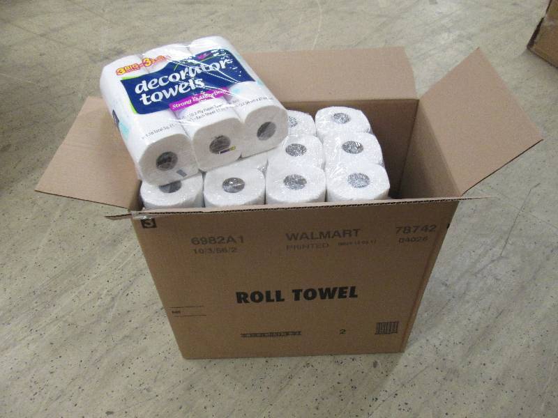 lot 244 image: 1 Case of Decorator Paper Towels 10...