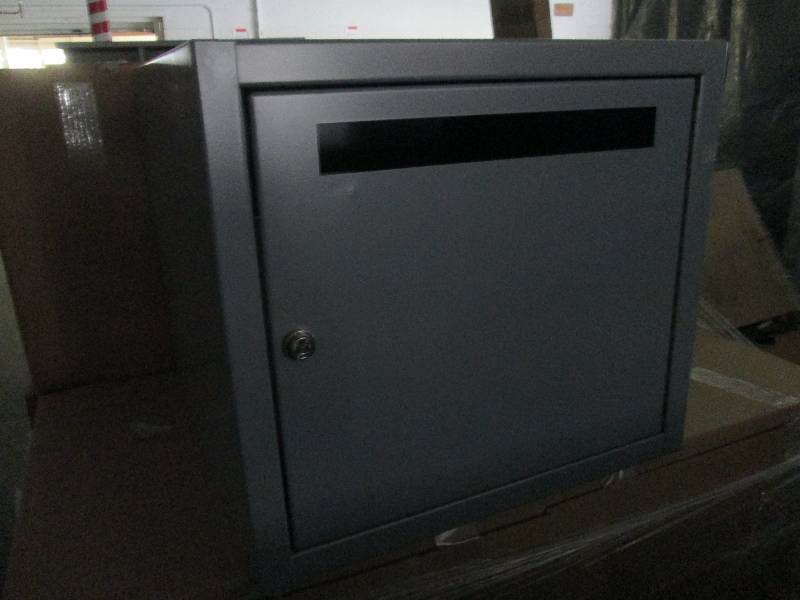 lot 265 image: Metal Locked Drop Box 20Wx20Dx18H i...