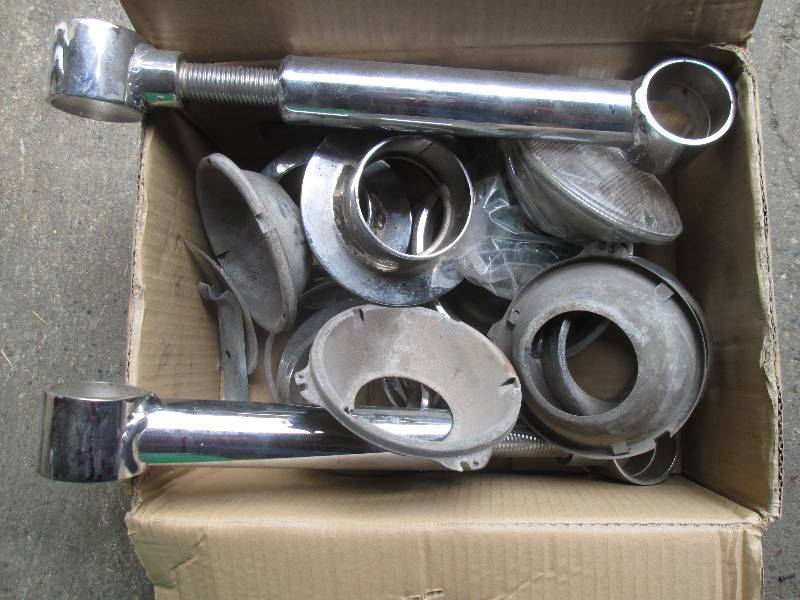 lot 20 image: Assorted Items...