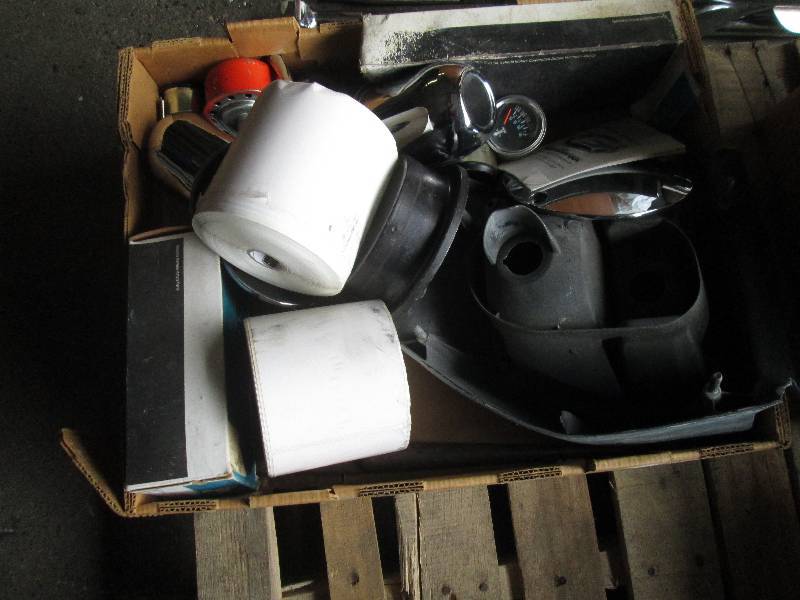 lot 33 image: Auto Parts & 2 Rolls Large Labels...