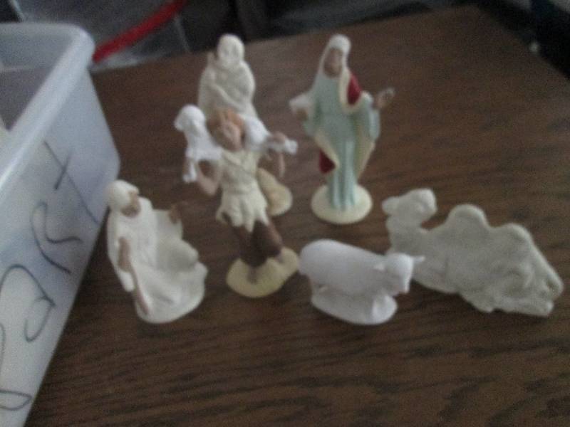 lot 38 image: Tote of Paintable Nativity Figures,...