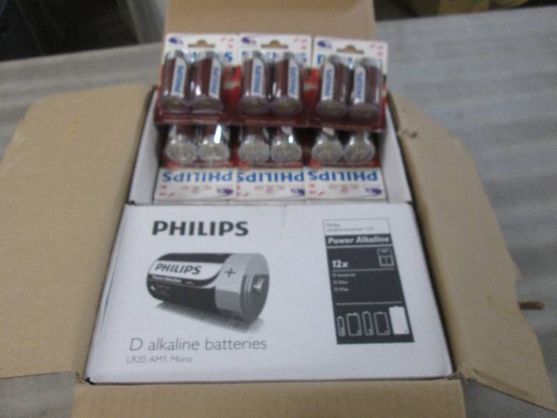 lot 195 image: Case of 48 2-pks Philips D Alkaline...