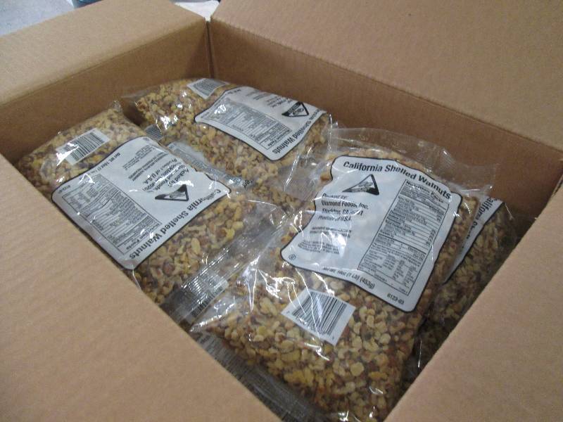 lot 218 image: Box of 24 - 1 lb Bags of English Wa...