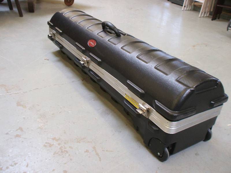 HARDSIDE GOLF TRAVEL CASE